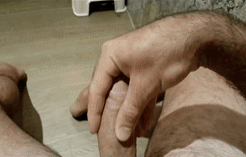 Дрочил и не кончил, тогда попросил мамку научить его сексу